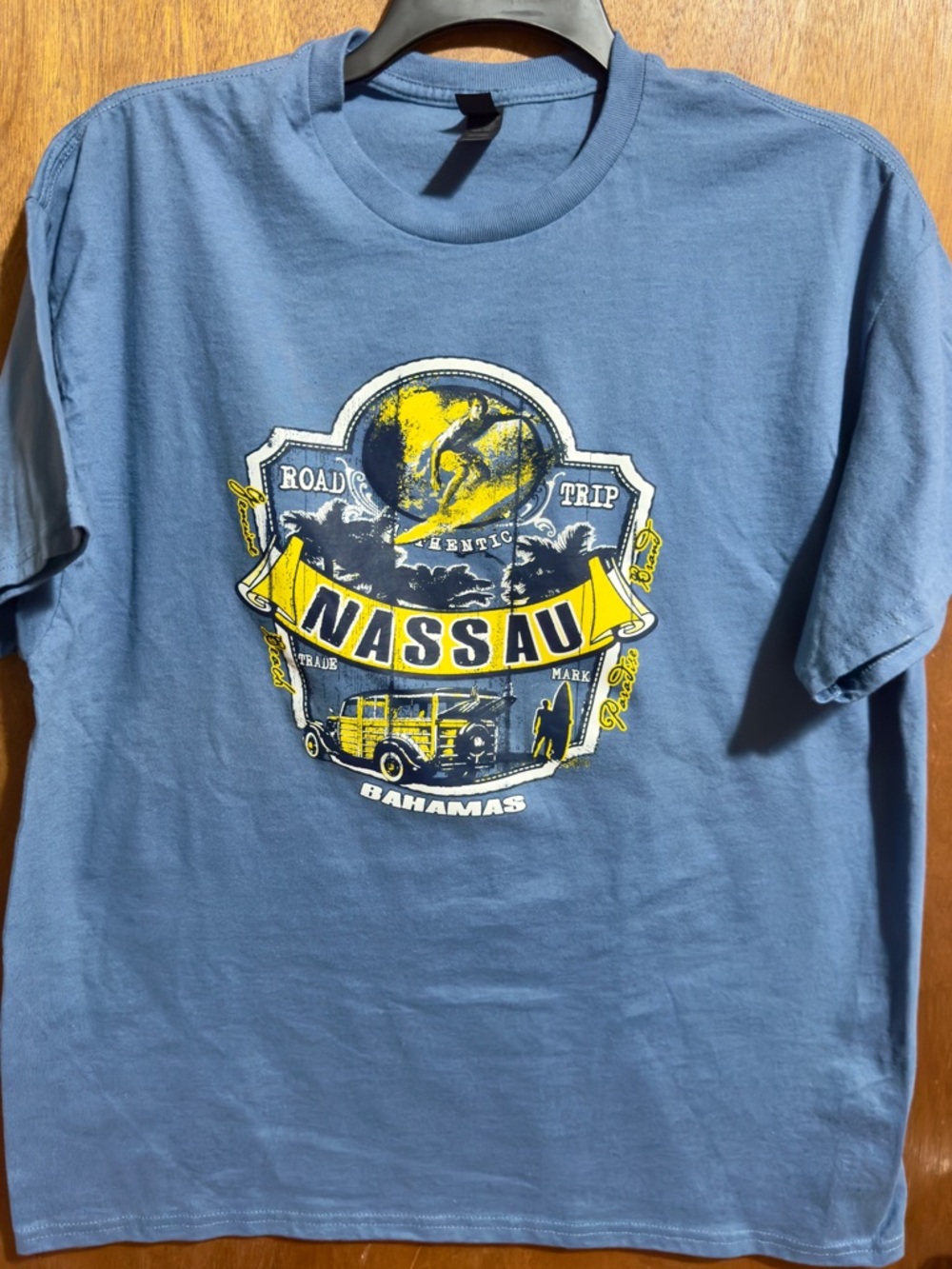 Gildan Blue Nassau Bahamas Souvenir Graphic Tee
